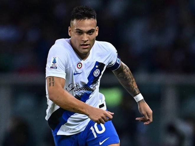 己的发球策 己的发球策