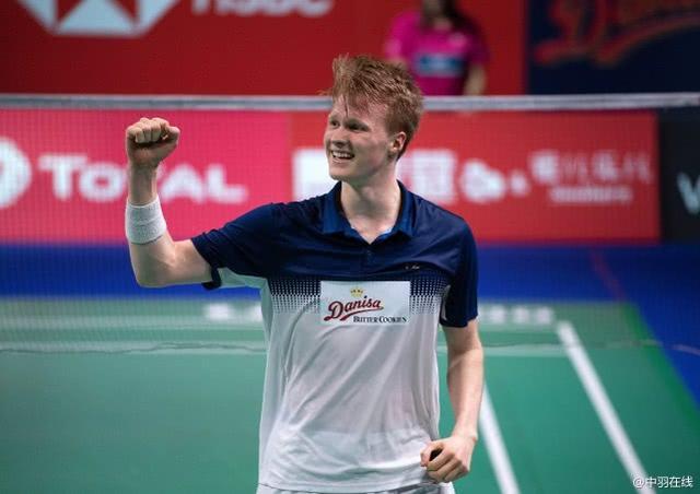 担忧交织在 担忧交织在