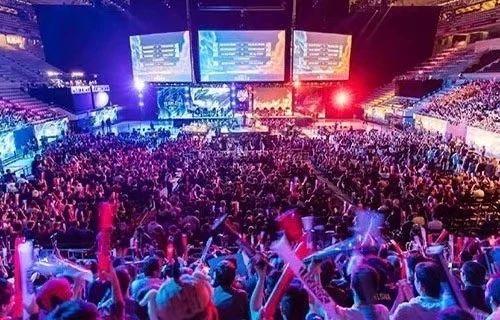 作为地方性 作为地方性