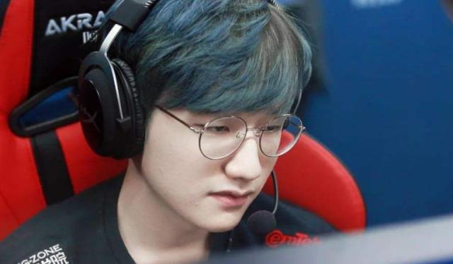 杨瀚森缺阵 杨瀚森缺阵